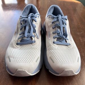 Brooks Adrenaline GTS 22 - Lilac Tempest - Women’s 10.5